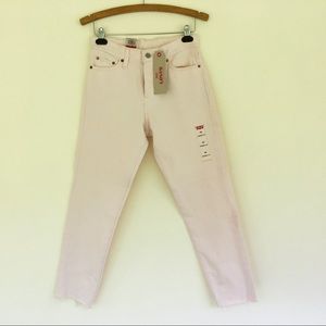 Levi’s | Iconic Wedgie Fit Jeans Raw Hem in Pink